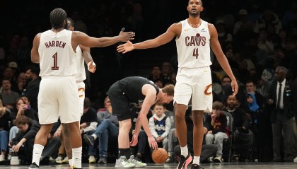 开云官网-媒体人：莫布里基本属于不会投篮 米切尔哈登肯定能看出&amp;但不会说