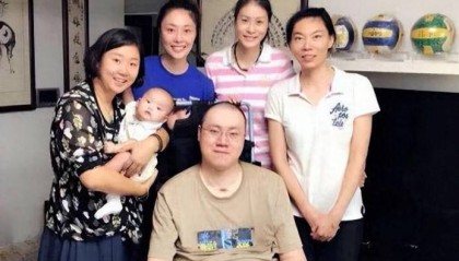 开云平台入口-瘫痪19年汤淼近况：母亲妻子早已改嫁，女儿已9岁，郎平多次探望|排球|周苏红|中国男排|离婚|轮椅_新浪新闻