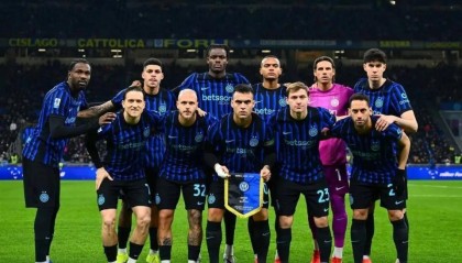 开云下载-制造轰动效应！橡树资本想为国米签一名超巨 选择有限谁更有可能